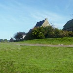 Panorama Yaudet, montage – projet d’une pelouse dégagée au seuil de la chapelle à la vierge couchée sur l’emplacement du parking existant.